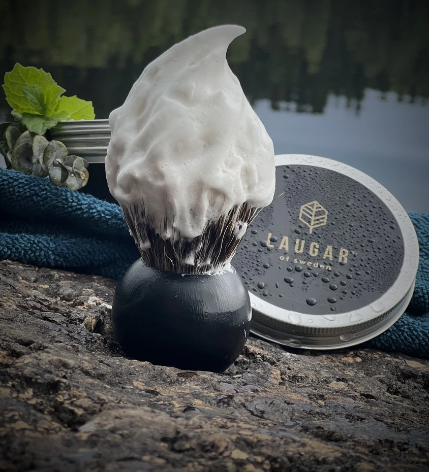 Raktvålrån Laugar of Sweden AB tillverkas småskaligt av ekologiska och veganska certifierade råvaror